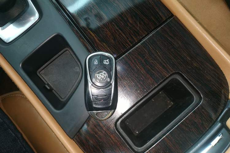 Used Buick LaCrosse 2016 20T Elite Edition Vehicle Key