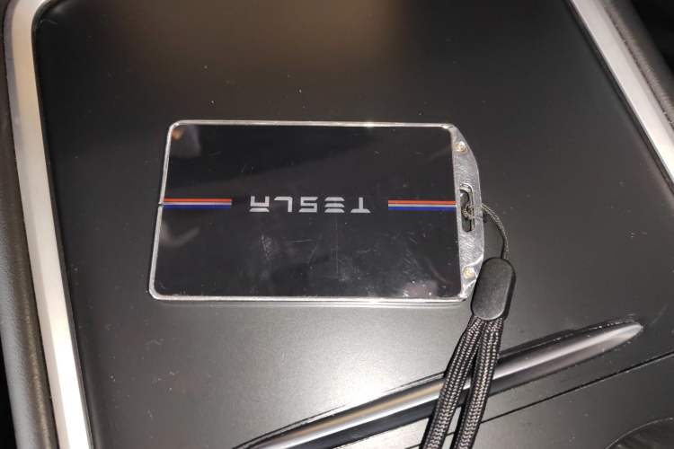 Used Tesla Model Y 2022 Long-Range All-Wheel-Drive Version
