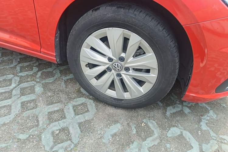 Used Volkswagen Lavida 2018 Hatchback 280TSI DSG Comfort Edition China V Standard Right Front Wheel Hub