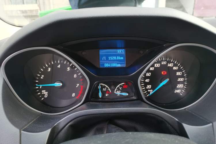 Used Ford Focus 2012 Hatchback 1.6L Manual Comfort Model Odometer Close Up