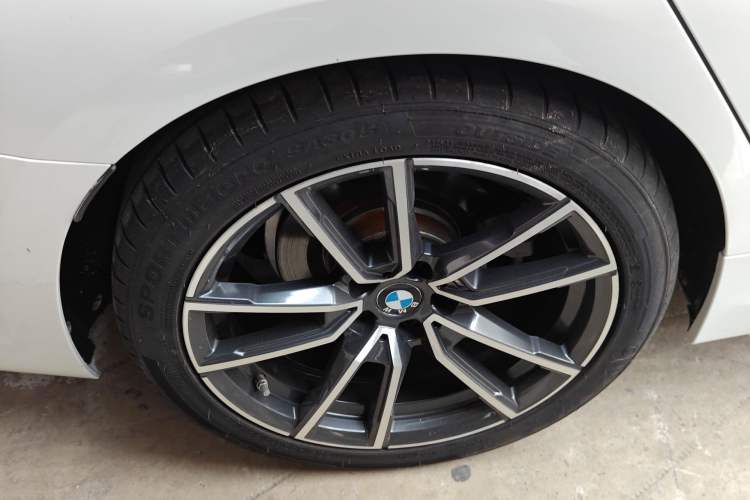 Used BMW 3 Series 2020 325i M Sport Package Right Rear Wheel Hub