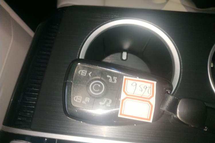 Used Buick GL8 New Energy 2024 Lu Zun Luxury Edition 7-Seater
