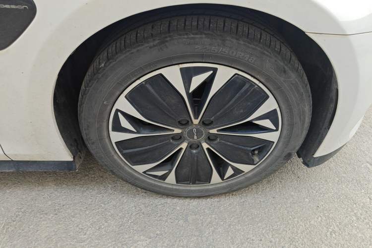 Used BYD Seal 2022 550 km Standard Range Rear-Wheel Drive Prestige Version
