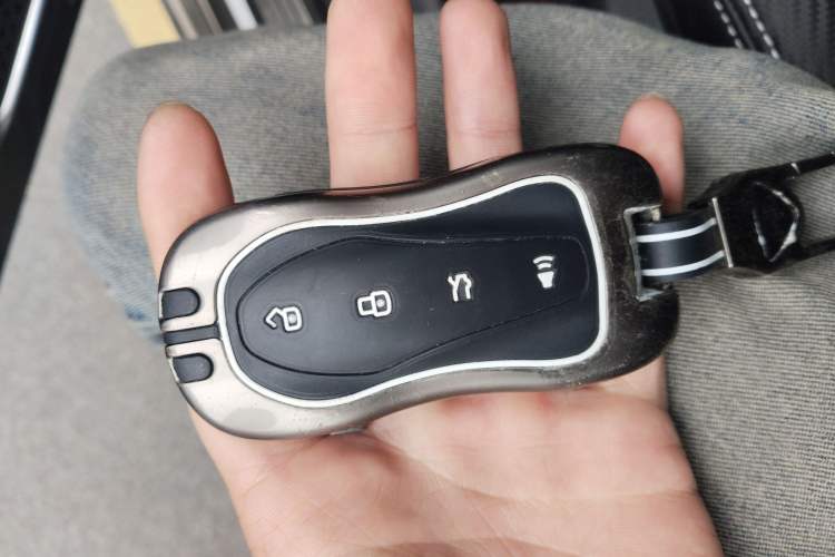 Used Geely Auto Emgrand X7 Sport 2020 1.8TD DCT ZhiZun PRO