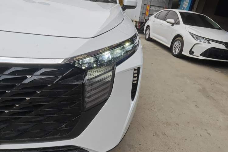 Used Venucia V 2023 260T Idol Edition Pro Left Front Headlight