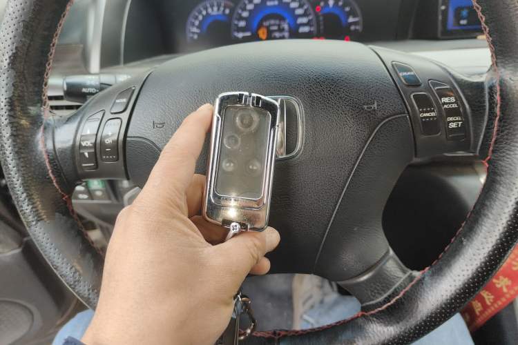 Used Honda Elysion 2012 2.4L VTi-S Prestige Edition Vehicle Key