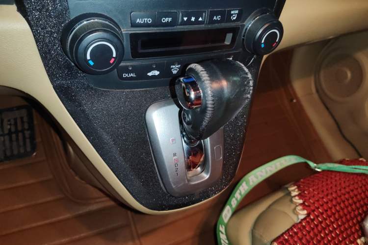 Used Honda CR-V 2010 2.4L automatic four-wheel drive luxury version