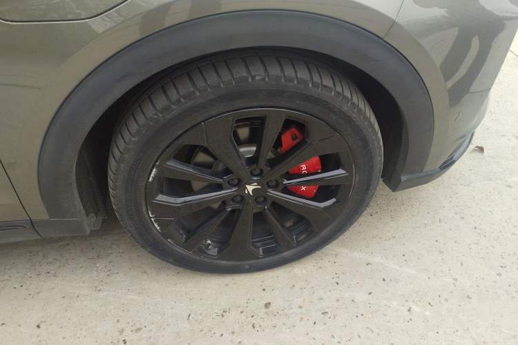 Used ARCFOX Alpha T 2021 600H Right Front Wheel Hub