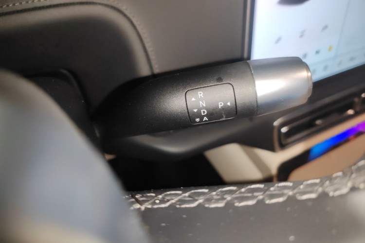 Used Li Auto L9 2023 Pro Model Gear Lever