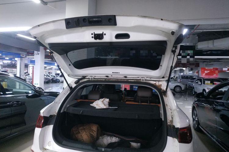 Used BYD e2 2020 Upgraded Version Long-Range Edition Luxury Model Trunk