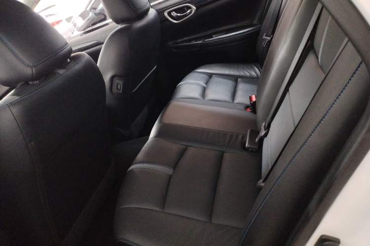 Used Nissan Sylphy EV 2018 ZhiZun Edition Interior 4