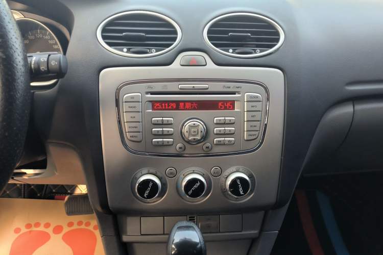 Used Ford Focus 2013 Hatchback Classic 1.8L Automatic Base Model
