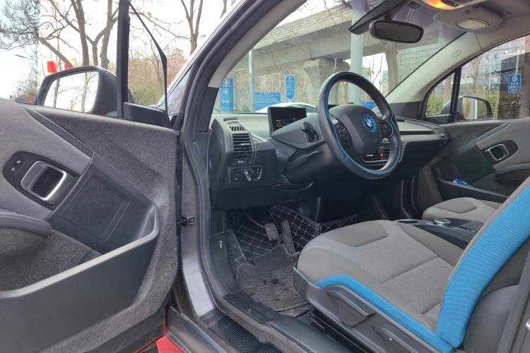 Used BMW i3 2019 Fast Charging Edition
