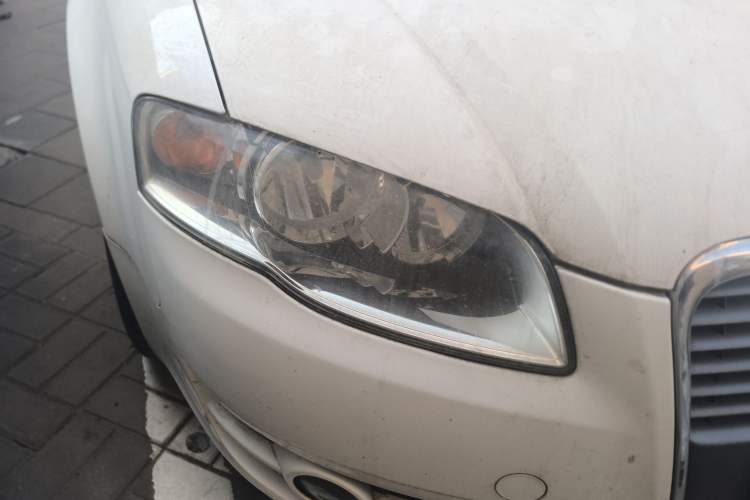 Used Audi A4 2005 1.8T 6-speed automatic Comfort trim level