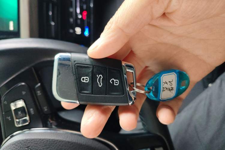 Used Volkswagen Passat 2020 330TSI Luxury Edition China VI Vehicle Key