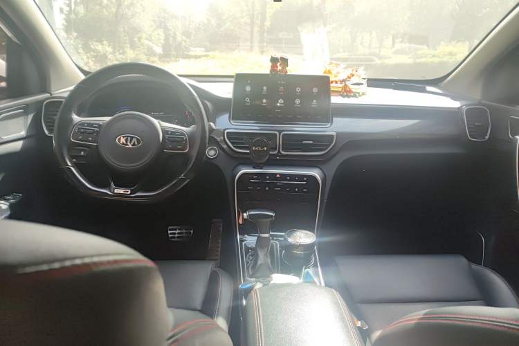 Used Kia KX5 2019 1.6T Automatic Two-Wheel Drive Luxury Edition Center Console