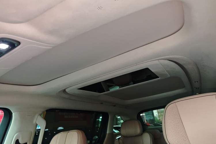 Used XPeng X9 2026 Model—Range-Extended Version 1602 Ultra Headliner