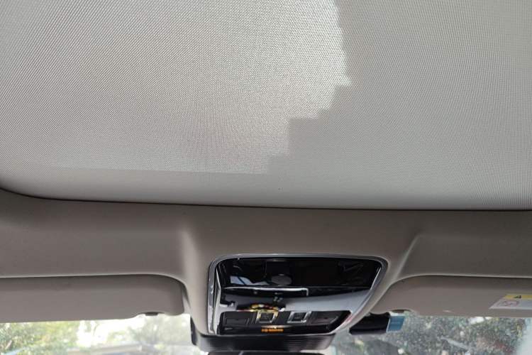 Used Land Rover Range Rover Velar 2022 250 PS
