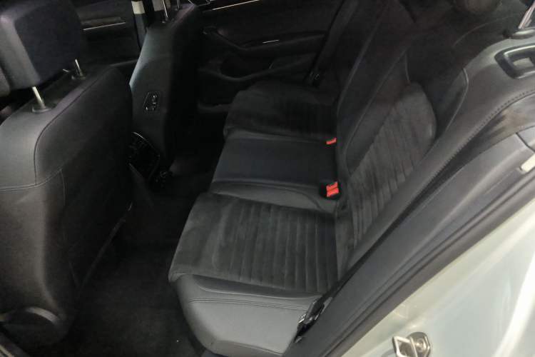 Used Volkswagen Magotan 2017 330TSI DSG Luxury Model