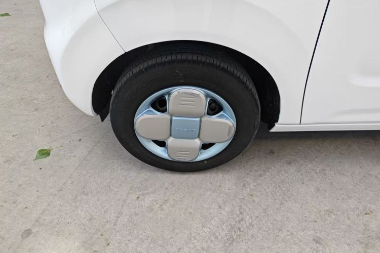 Used Geely Galaxy Panda 2024 Panda Mini 200km Endurance Bear Left Front Wheel Hub