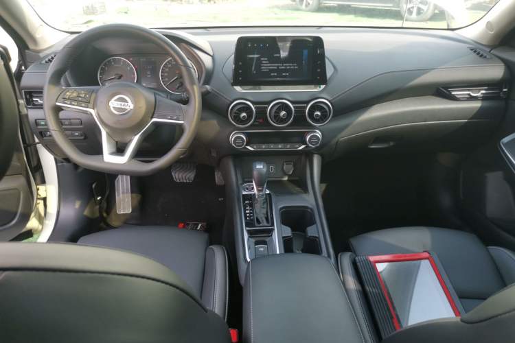 Used Nissan Sylphy 2022 1.6L XL CVT Enjoyment Edition Center Console