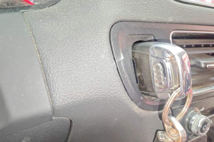 Used Audi Q5 2017 Plus 40 TFSI Technology Model Vehicle Key