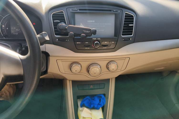 Used Roewe 350 2014 1.5L Manual Xunchi Edition
