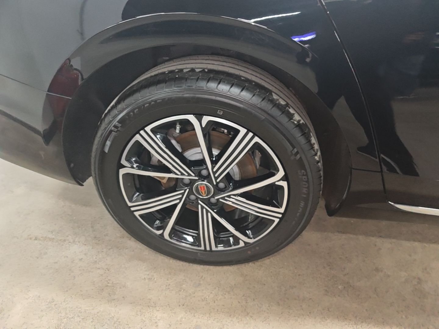 Hongqi H5 PHEV 2025 170 Super Hybrid Version — снимка 11
