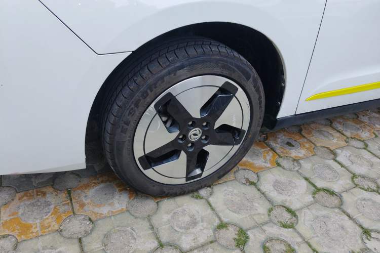 Used Dongfeng Aeolus E70 2023 Revised PRO Smart Drive Version