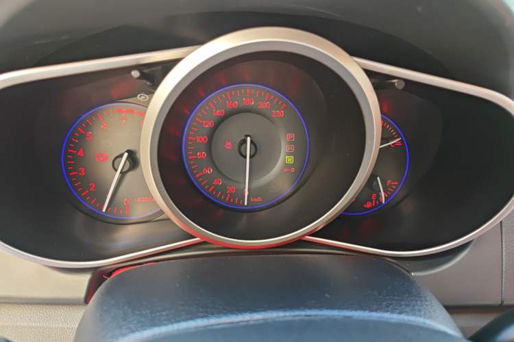 Used Mazda CX-7 2014 2.3T Smart All-Wheel Drive Supreme Edition Instrument Cluster