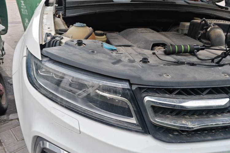 Used Zotye T600 2016 Sport Edition 1.5T Manual Prestige Model Right Front Headlight