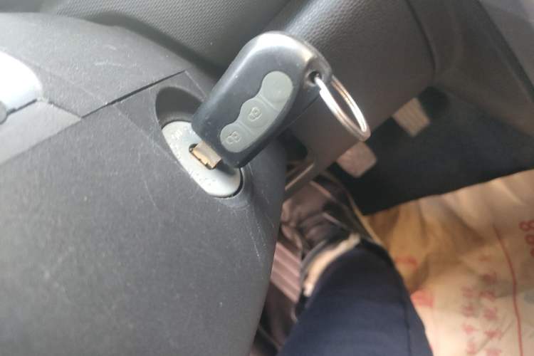 Used CHANGAN CX20 2014 1.4L Manual Sport Version China IV Standard
