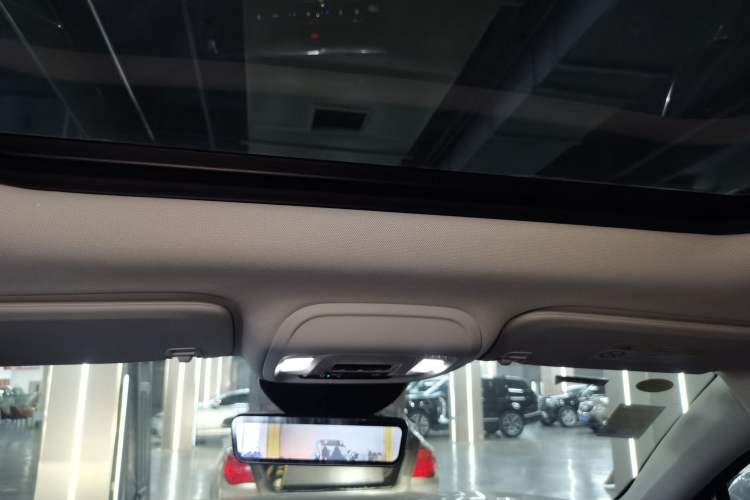 Used Buick Envision 2025 Encore Plus 28T Two-Wheel-Drive Platinum Edition