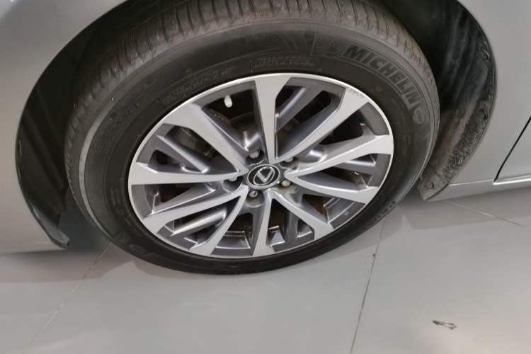 Used Lexus ES 2021 200 Excellence Edition