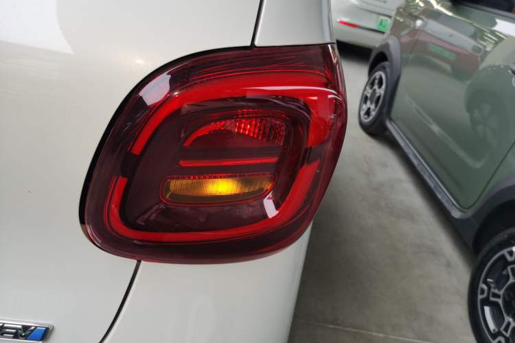 Used Wuling Hongguang MINIEV 2025 Four-Door Version Advanced Edition
