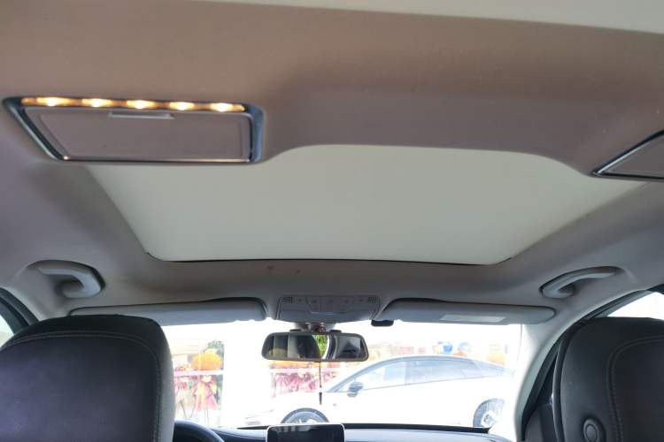 Used Mercedes-Benz C-Class 2017 Facelift C 200 L Sport Edition Headliner