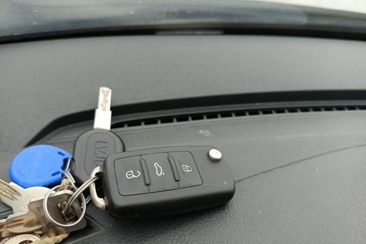 Used Volkswagen Lavida 2017 1.6L Automatic Comfort Edition
