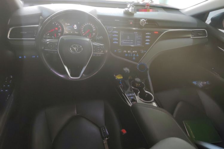 Used Toyota Camry 2018 2.5S Fēngshàng Edition Center Console