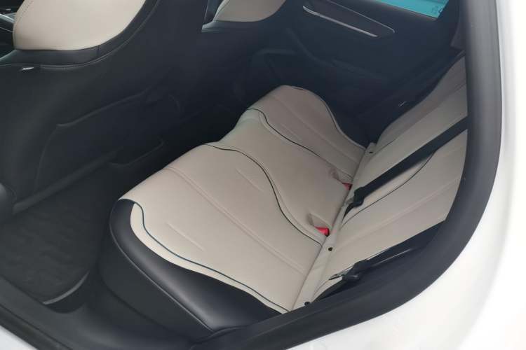 Used BYD Destroyer 05 2024 HONOR Edition DM-i 55KM Luxury Model
