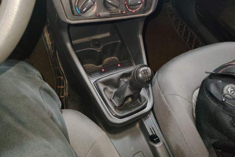 Used Volkswagen Santana 2019 1.5L Manual Fashion Edition China VI Standard Gear Lever