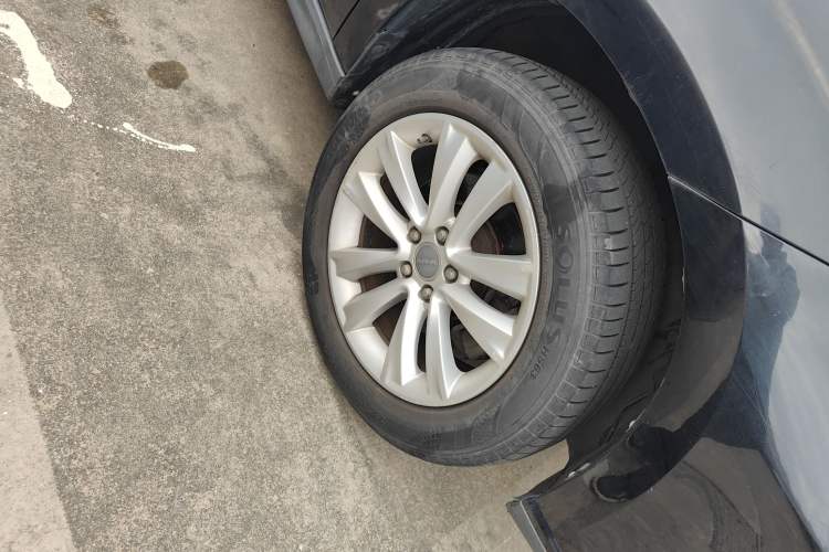 Used Haval H2 2014 1.5T Manual Two-Wheel Drive Elite Edition Right Front Wheel Hub