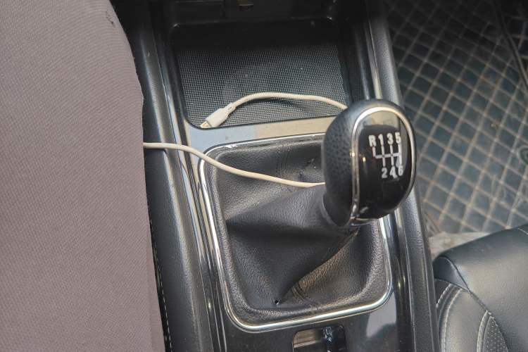 Used Dongfeng Fengon 580 2016 1.5T Manual Luxury Edition