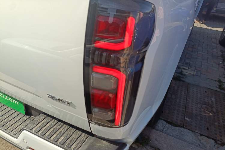 Used Great Wall Poer 2024 2.4T Commercial Version Automatic Diesel 4x4 Elite Edition
