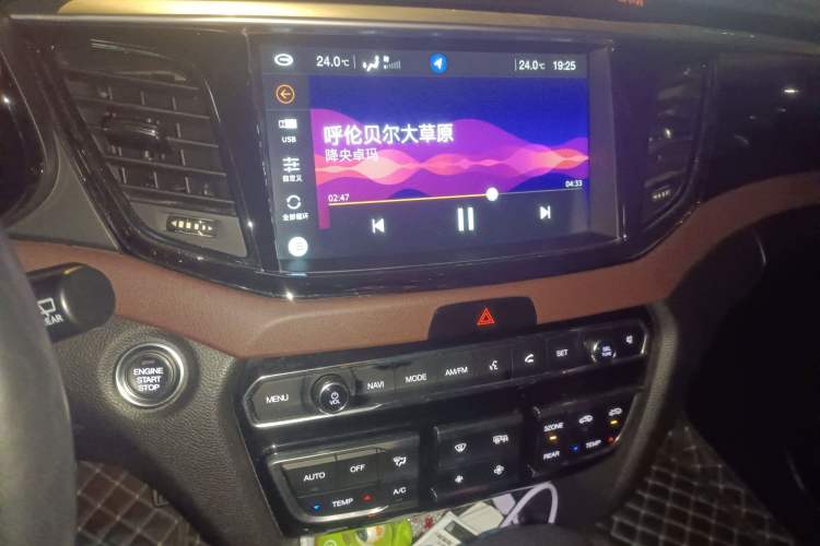 Used GAC Trumpchi GS8 2017 320T Two-Wheel Drive Luxury Smart Connectivity Version (7 Seats)