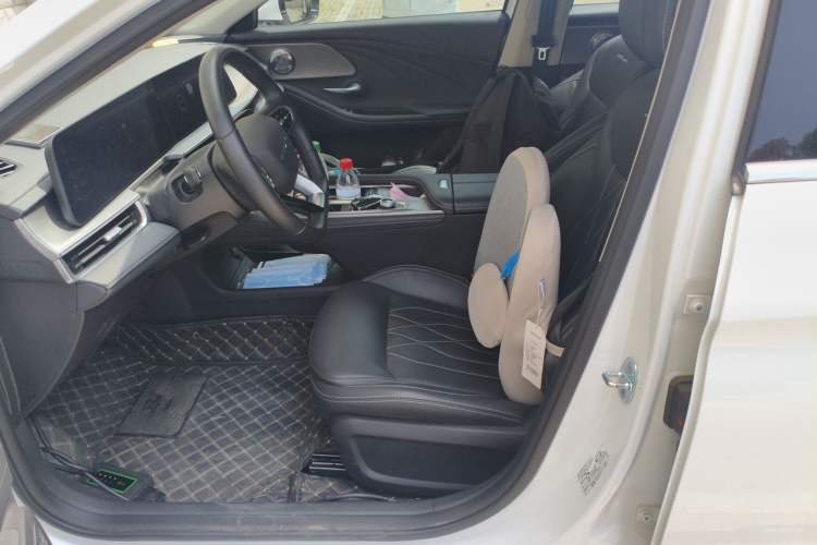 Used Chery Arrizo 8 2022 1.6T DCT Elite Left Front Seat