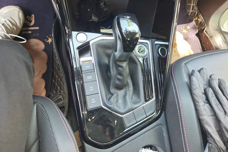 Used Volkswagen Tayron 2020 330TSI Two-Wheel Drive Luxury Smart Connectivity Version