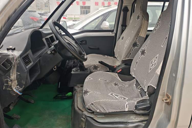 Used Wuling Zhiguang 2015 1.2L Practical LS-I Model