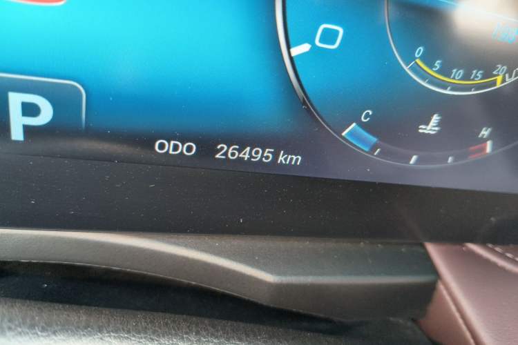 Used JETOUR X90 PLUS 2024 1.6TD DCT Villa 7-Seater Odometer Close Up