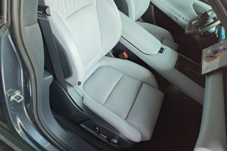 Used Lynk & Co Z10 2025 95 kWh 702 km All-Wheel Drive Intelligent Driving Ultra