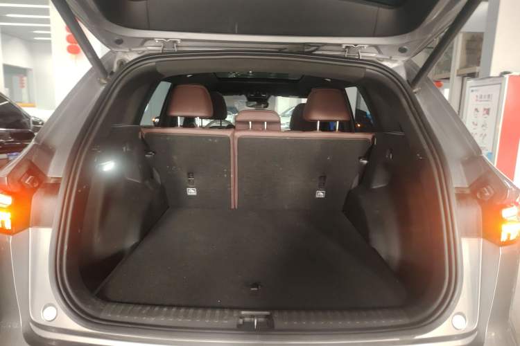 Used Geely Auto Monjaro L 2024 2.0TD High-Power Automatic Two-Wheel Drive Yunqi Version